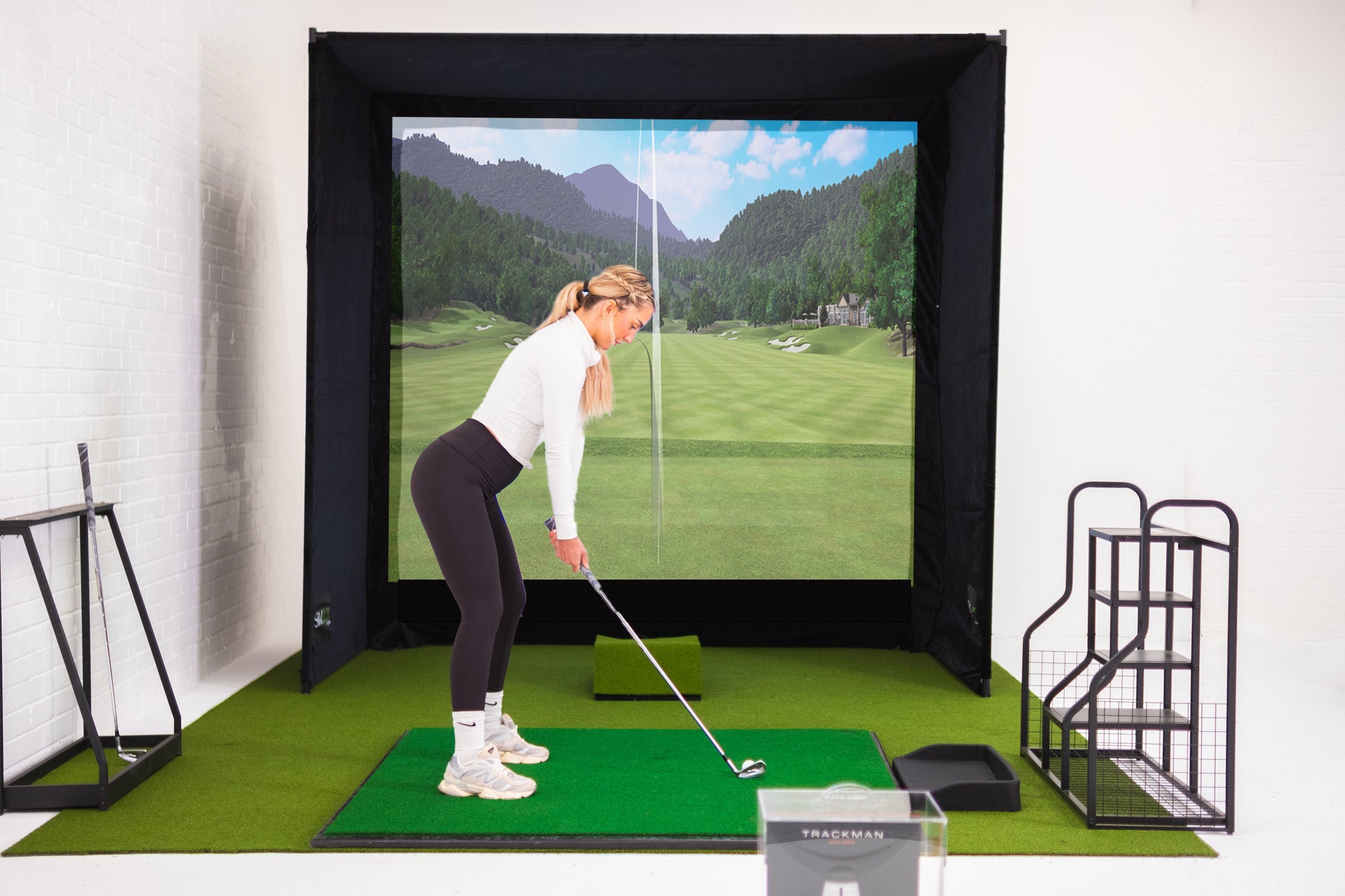 Golfbays  Custom Golf Simulators & Enclosures – GolfbaysUSA